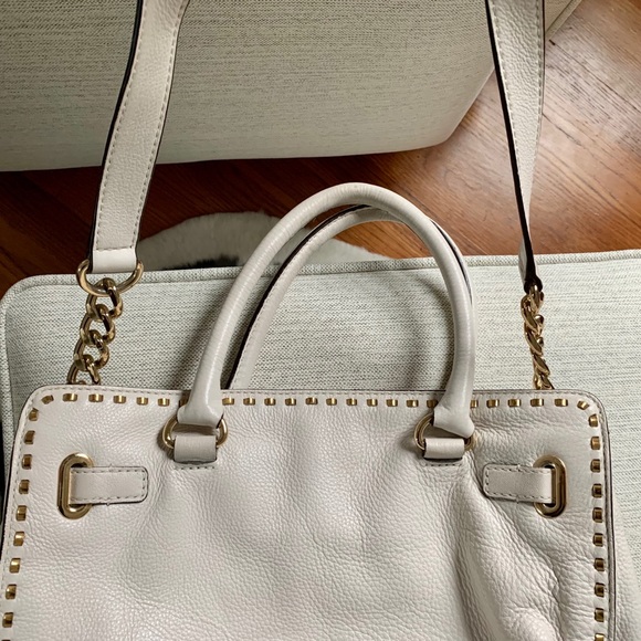 Michael Kors Leather Hand/shoulder bag- like new - Picture 4 of 7